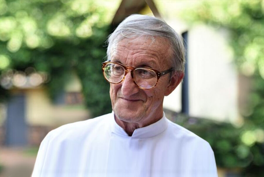 Mario Falconi Aurora humanitarian